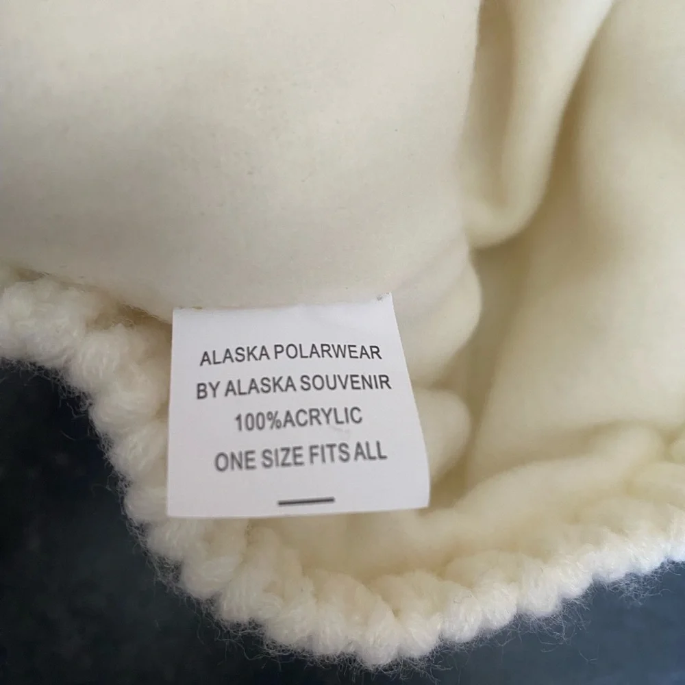 Youth girl’s Alaska pom beanie